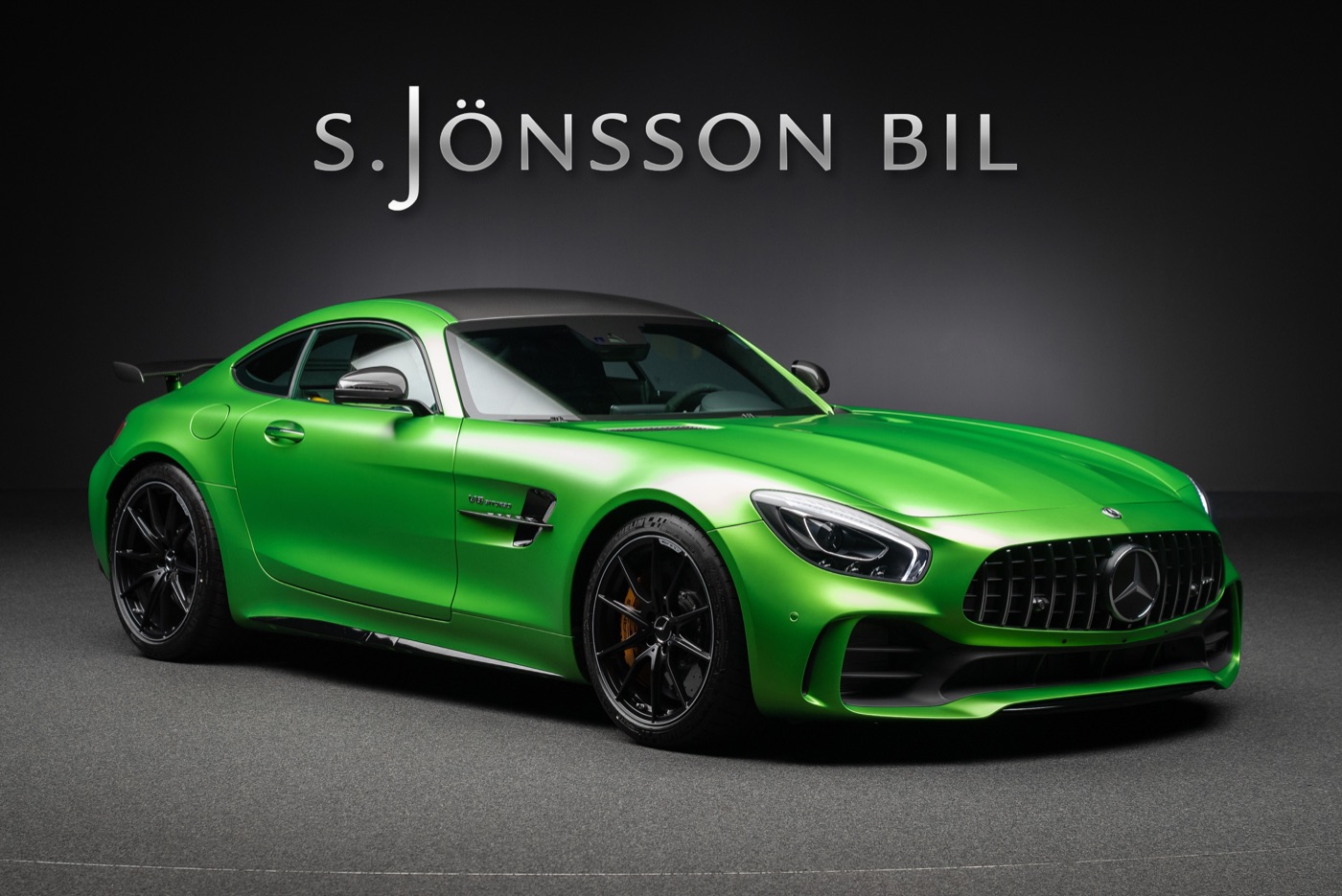 Mercedes-AMG GT R